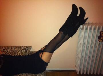...gambe....