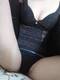 A gambe aperte